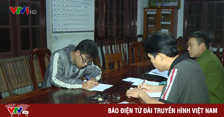 Nghe VietNamNet: Tạm giữ đối tượng đột nhập nhà vệ sinh, dâm ô nữ sinh lớp 9 ở Đắk Lắk