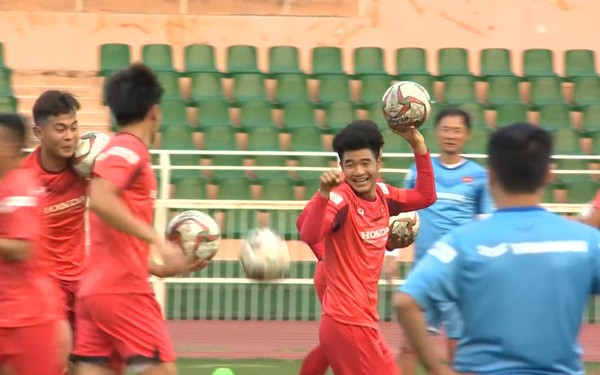 Nghe VietNamNet: ĐT U23 Việt Nam tập luyện tại TP Hồ Chí Minh