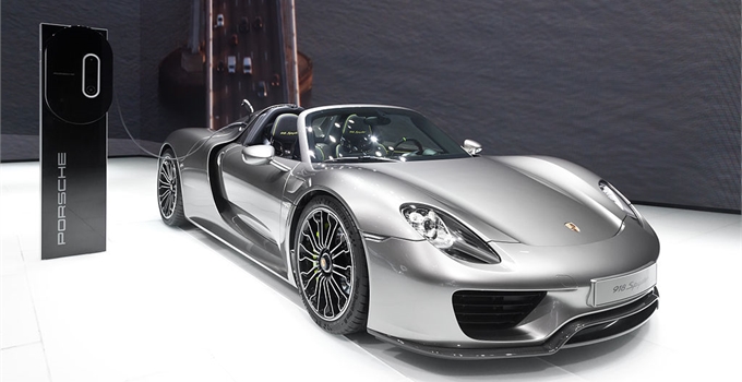 10 chiếc xe bất cứ đàn ông nào nhìn thấy cũng phải mê mẩn - ảnh 2