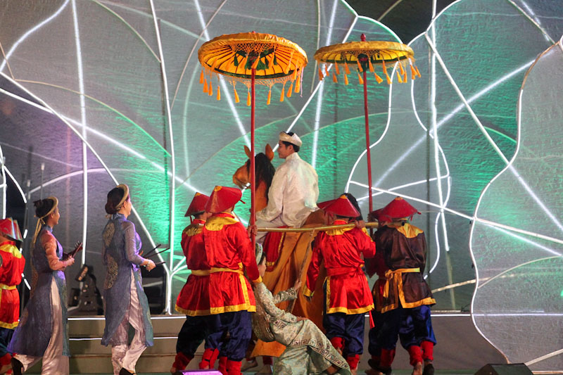 Bế mạc Festival Huế 2016: Lưu luyến đêm giã bạn - ảnh 8