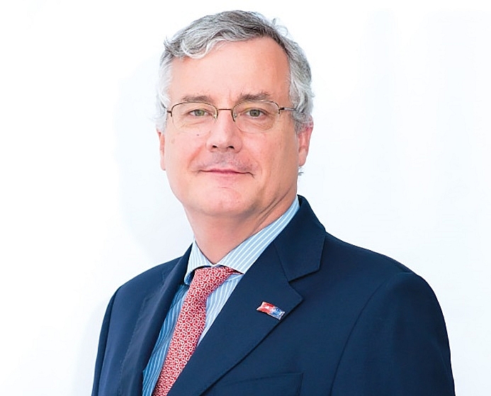 1492p9 world famous resilience keeps up ma appetite