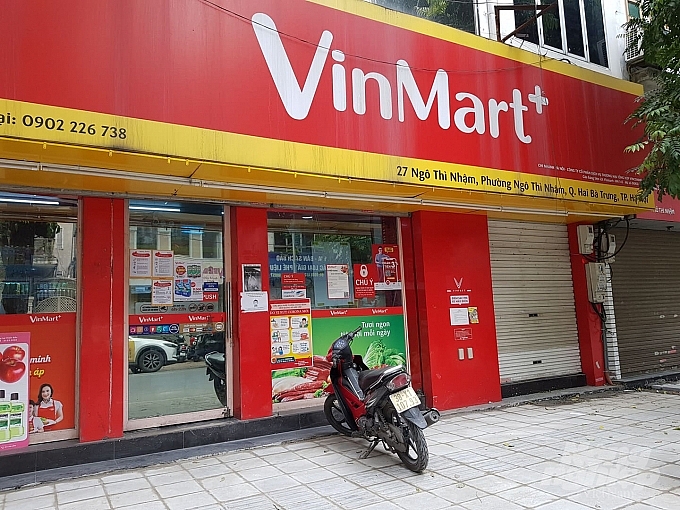 hundreds of vinmart stores will be closed