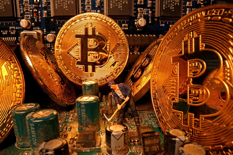 Giá Bitcoin vượt mốc 40.000 USD