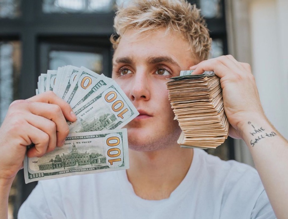 YouTuber nổi tiếng đi cùng đoàn bạo loạn, cướp phá ở Mỹ