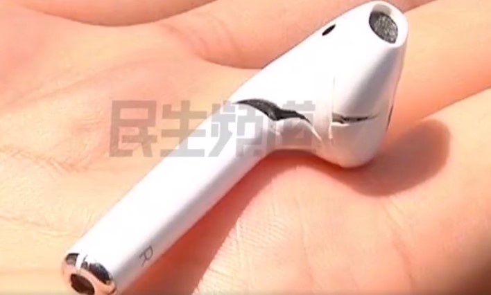 Người đàn ông ngất xỉu vì AirPods phát nổ khi đang đeo