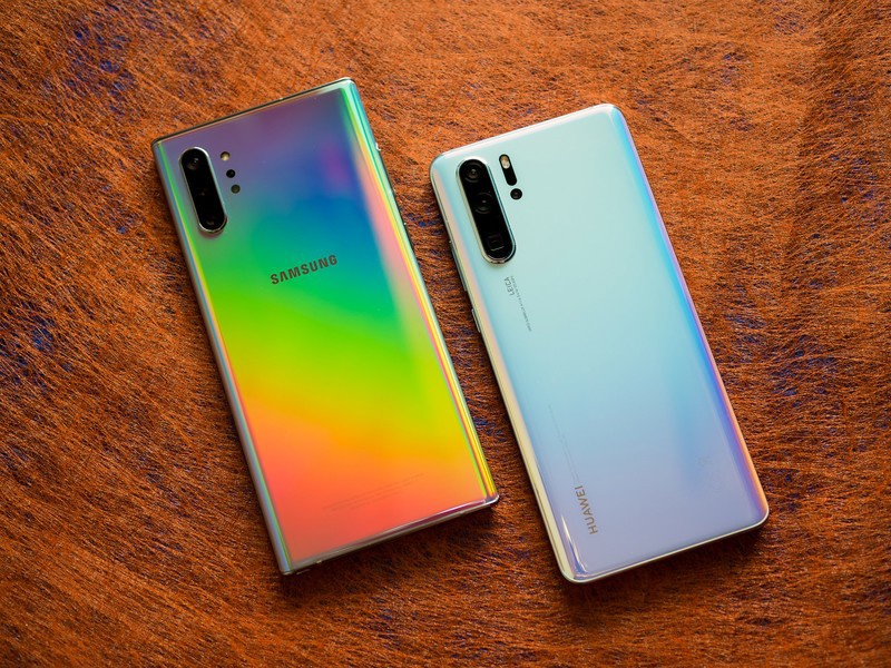 Samsung vừa lấy lại ngôi đầu từ Huawei