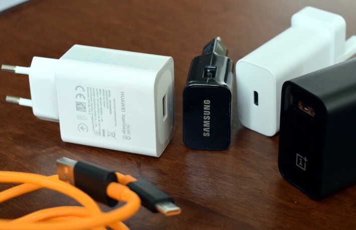 Sẽ là thảm họa nếu các hãng Android học theo iPhone 12