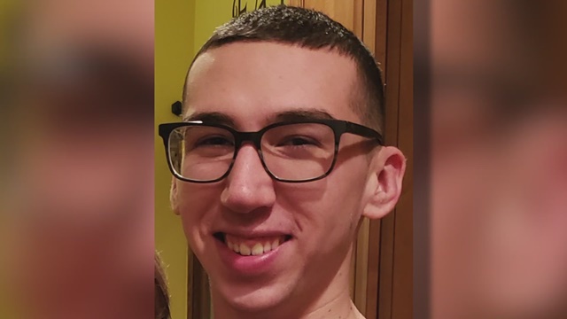 Tự tử vì nghĩ mình nợ 730.000 USD qua mạng