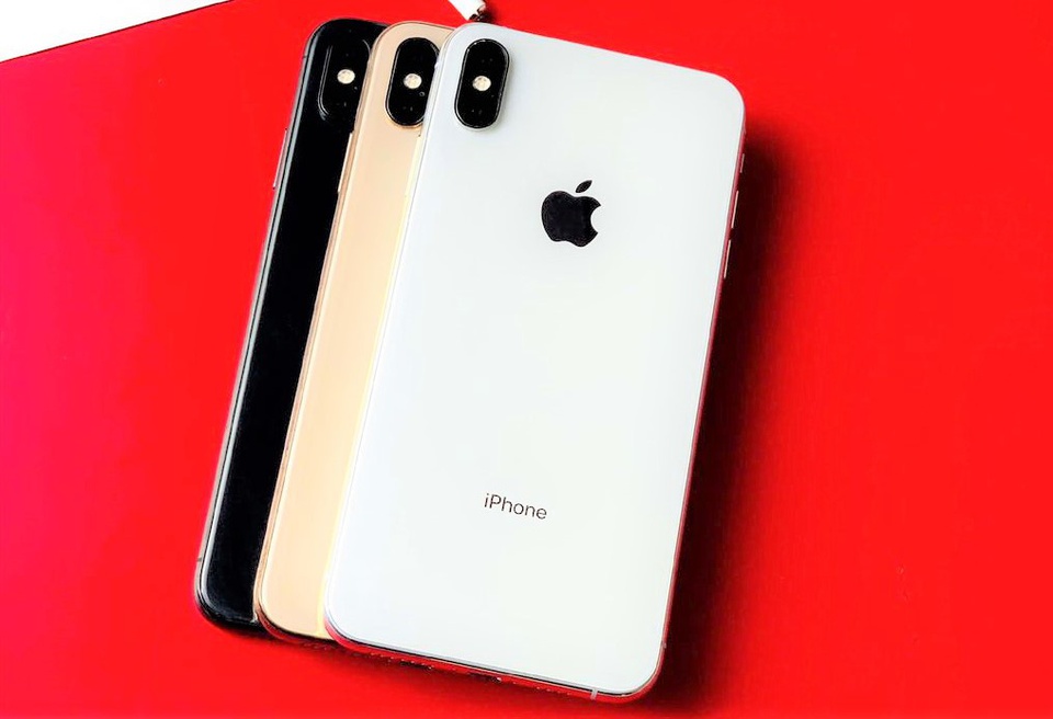Hàng loạt iPhone chính hãng bị 'khai tử' ở Việt Nam