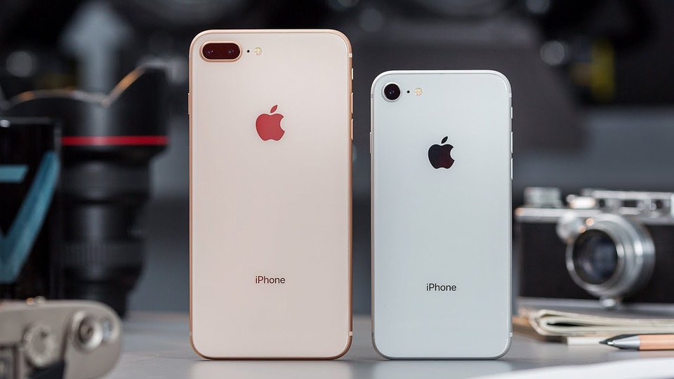 iPhone 8 Plus và loạt smartphone được giảm giá cuối tháng 10