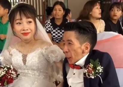 Đám cưới cổ tích ở Hà Giang của chàng trai 1,3m