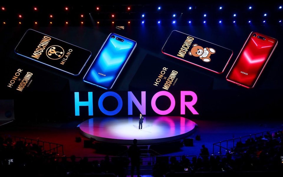 Cạn chip, Huawei đứng trước nguy cơ phải bán Honor