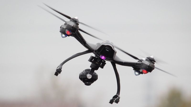 Drone suýt đâm vào máy bay ở độ cao 2.400 m