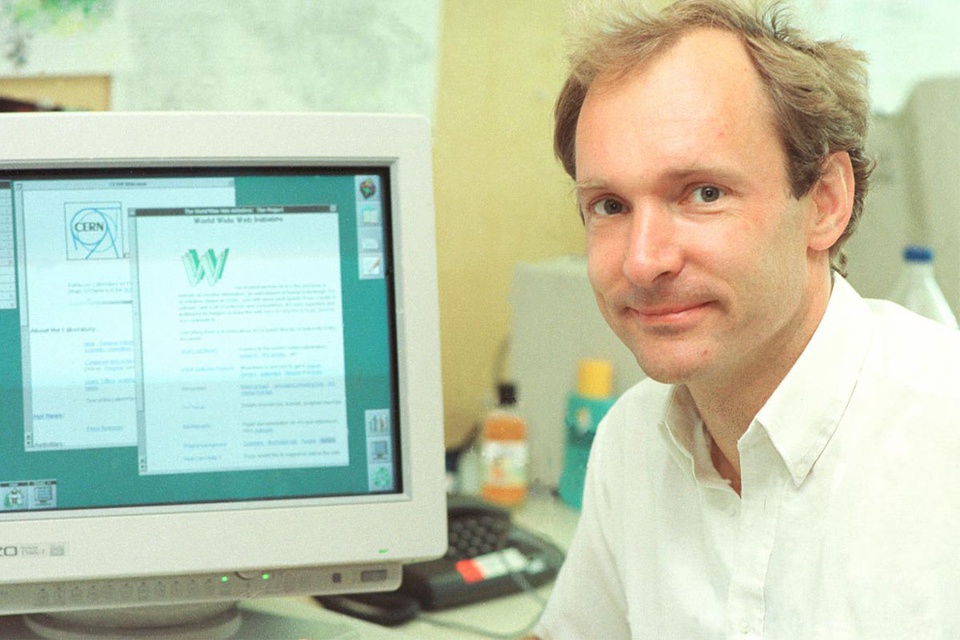 Cha đẻ World Wide Web muốn đưa Internet trở về thập niên 90