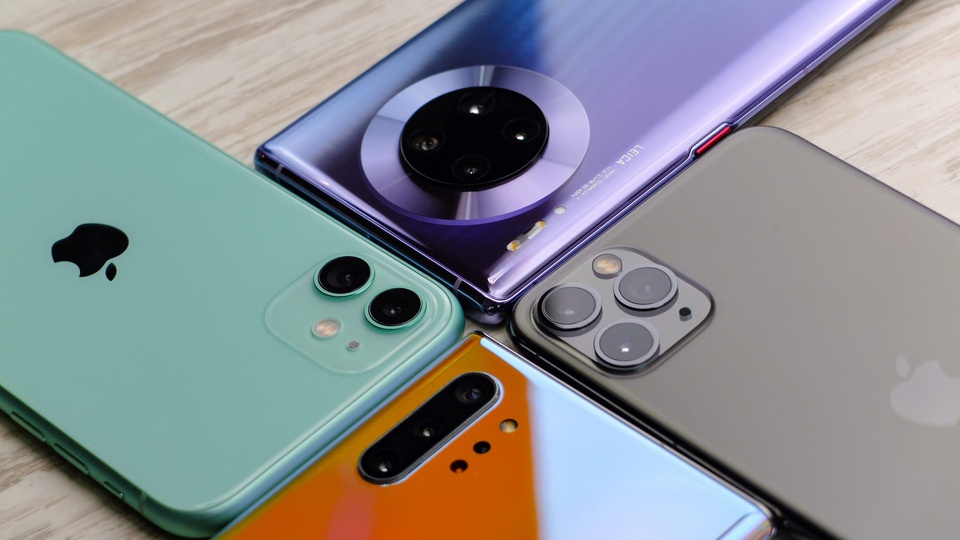 iPhone là điện thoại giữ giá nhất năm 2020