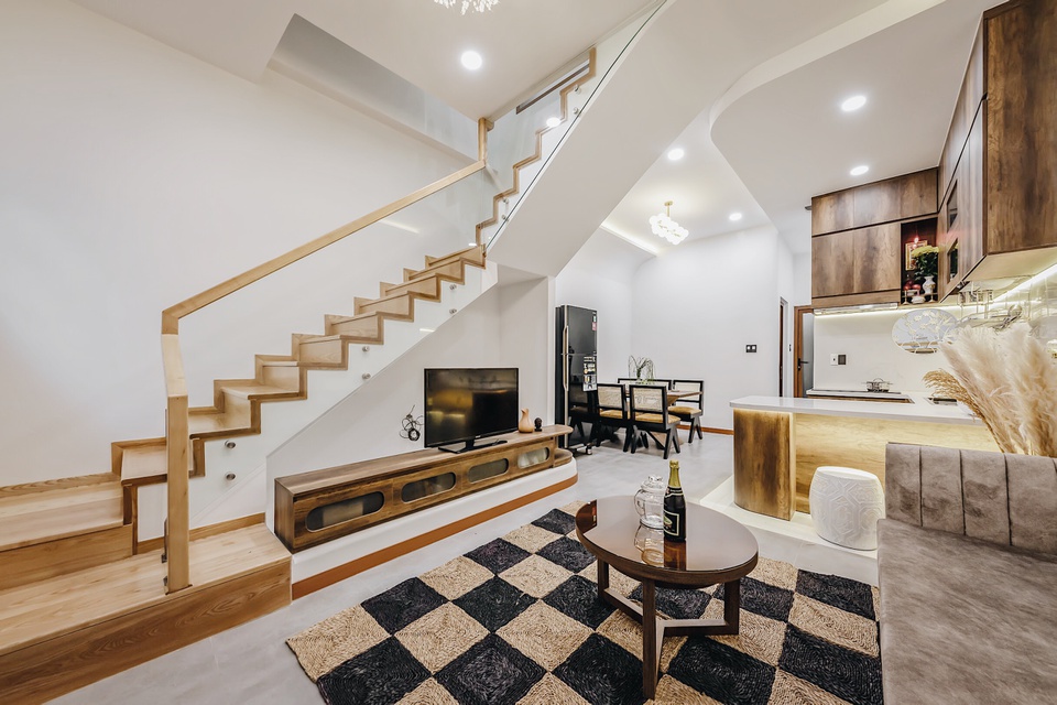 Kiến trúc sư trẻ cải tạo căn nhà cũ tặng ba mẹ tại Nha Trang