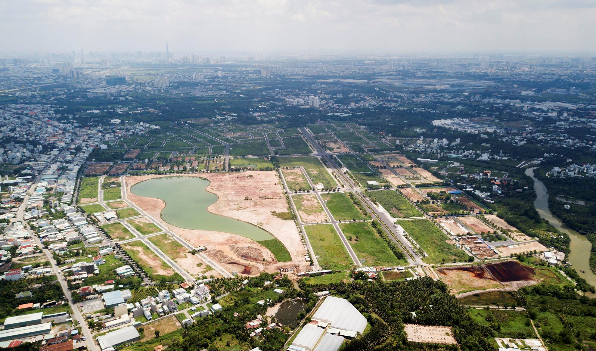 Khu do thi Dong Sai Gon hon 10 nam hoang vang hinh anh 1