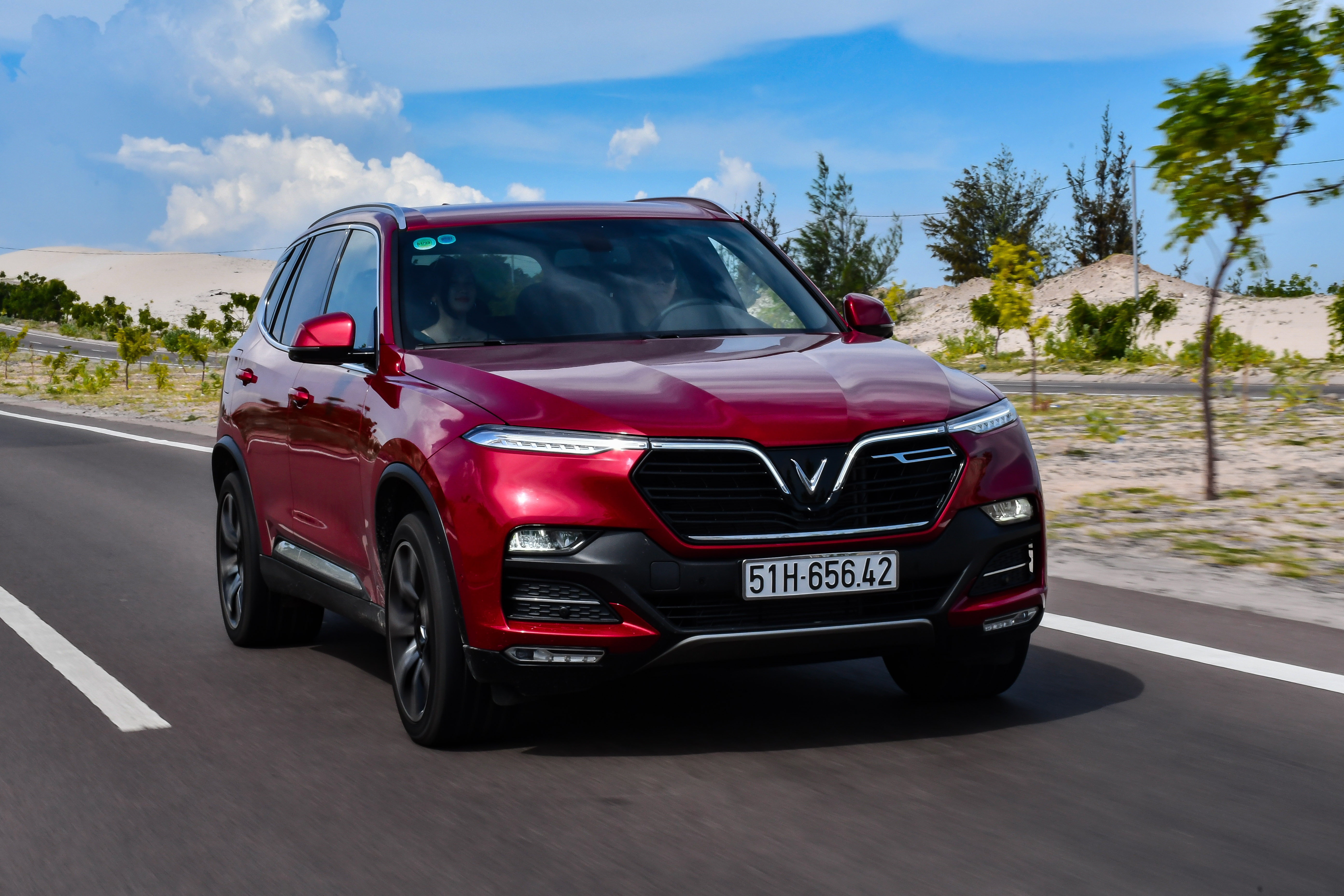 xe 7 cho uu dai truoc ba anh 12