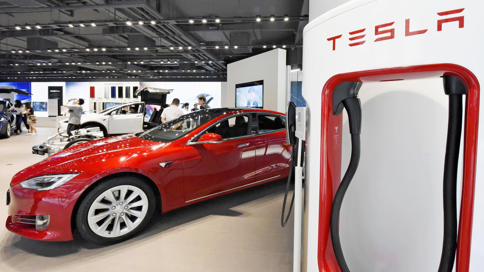 Tesla tai Trung Quoc anh 2