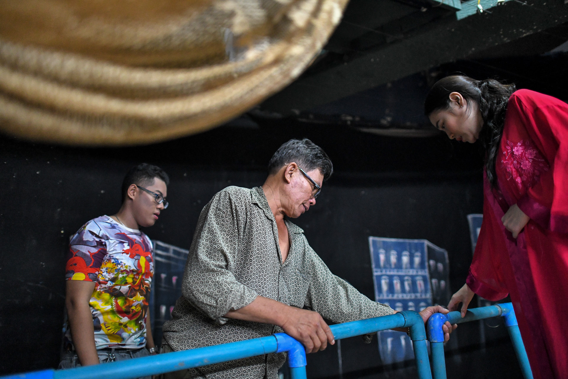 Dem dien cuoi o san khau Hong Van: Chuyen sau tam man nhung hinh anh 6