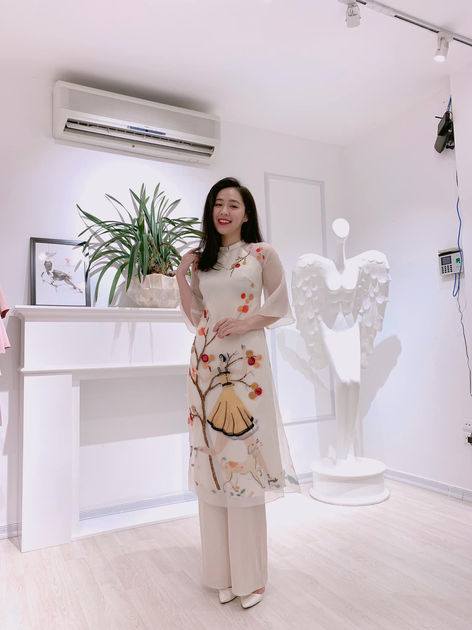 co gai tang hoa tong thong Trump anh 8