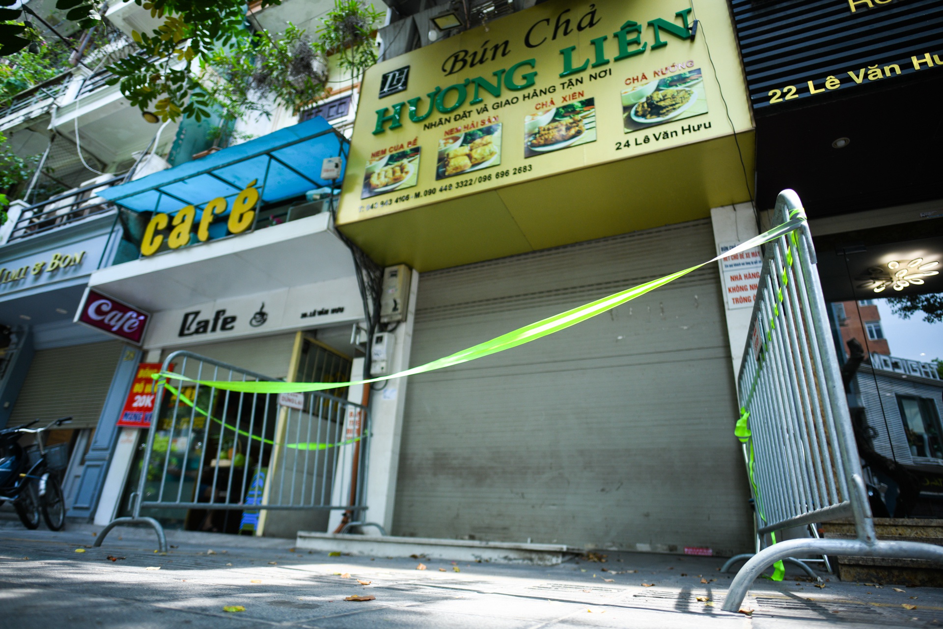 Bun cha Ha Noi, kinh doanh mua dich, ban mang ve anh 1