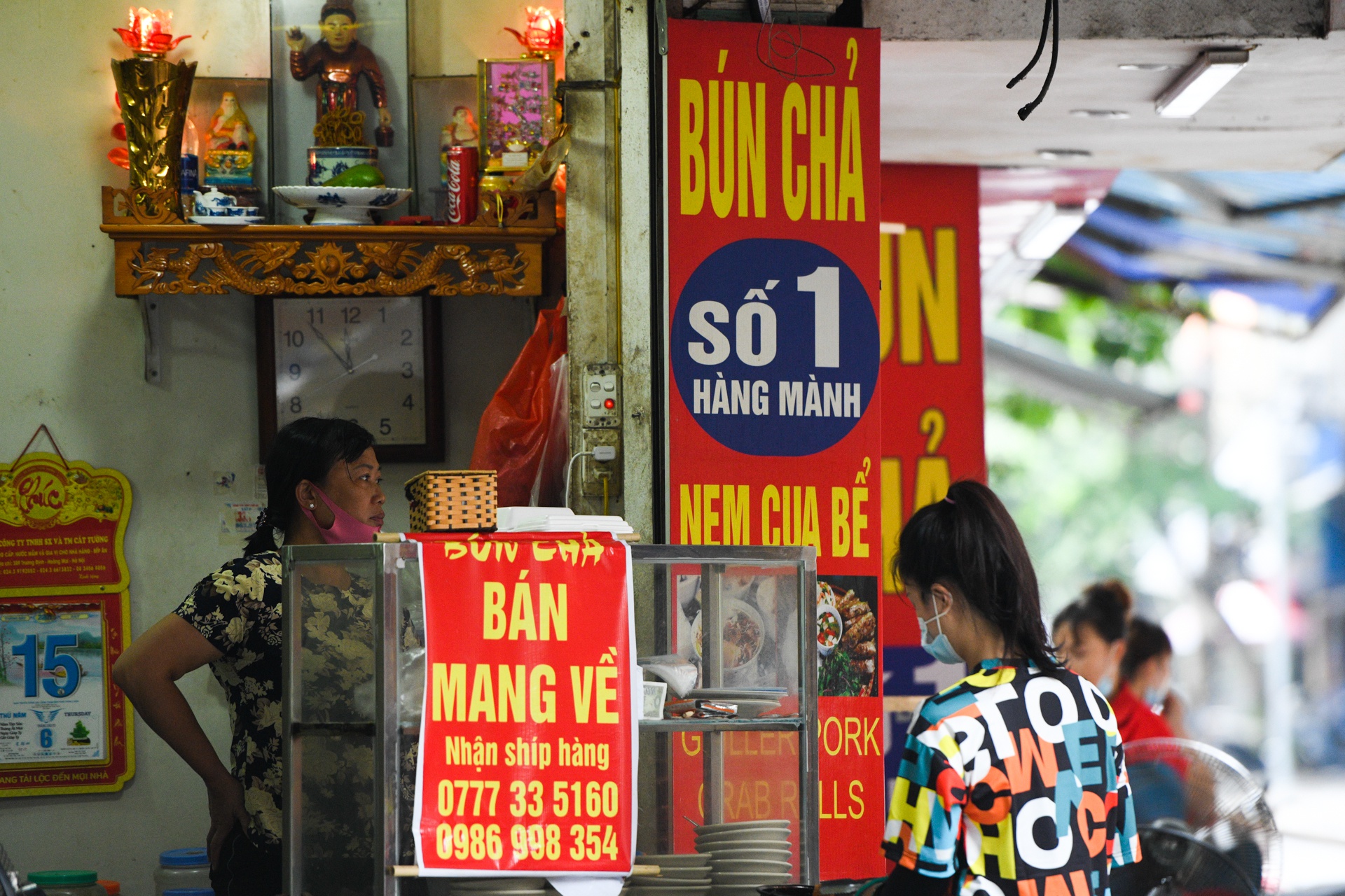 Bun cha Ha Noi, kinh doanh mua dich, ban mang ve anh 5