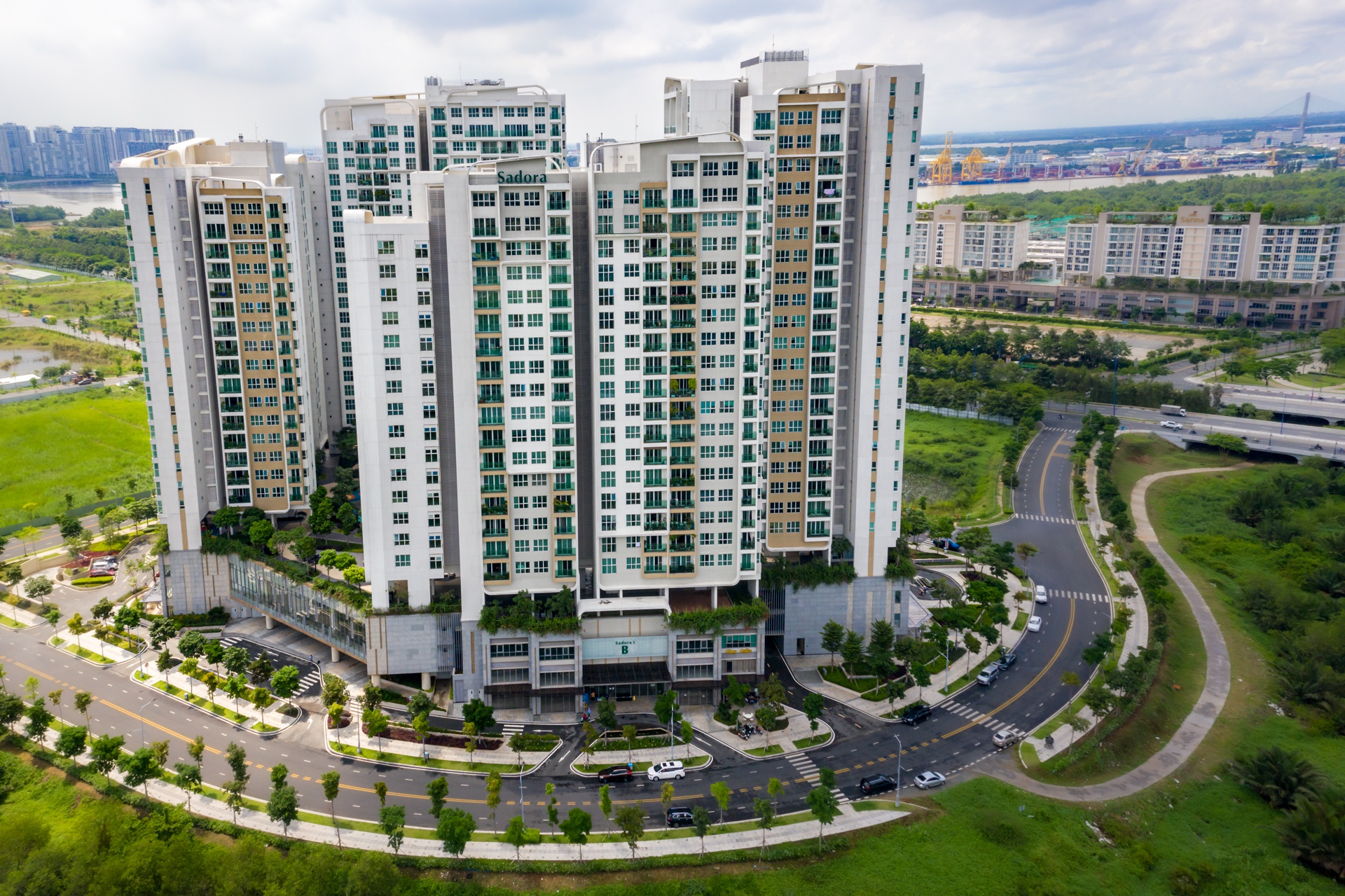 gia nha TP.HCM tiep tuc tang cao anh 1