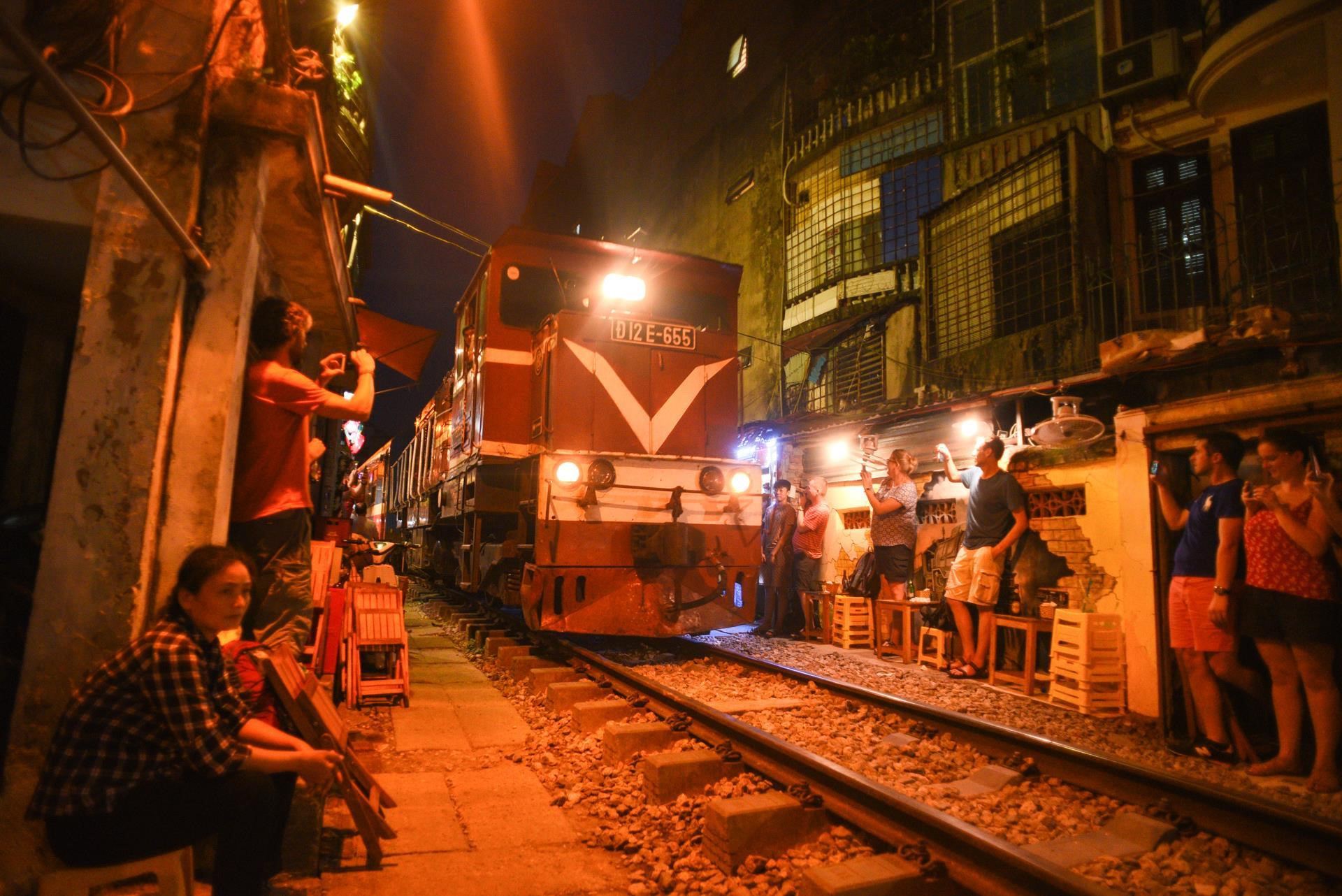 Mot ngay o xom du lich dac biet nhat Ha Noi hinh anh 32