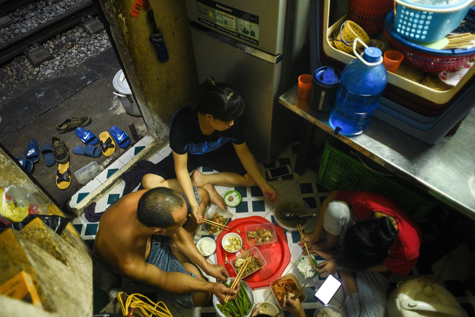 Mot ngay o xom du lich dac biet nhat Ha Noi hinh anh 40