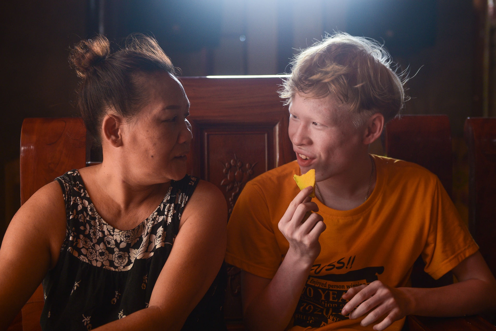 cap doi song sinh bach tang anh 7