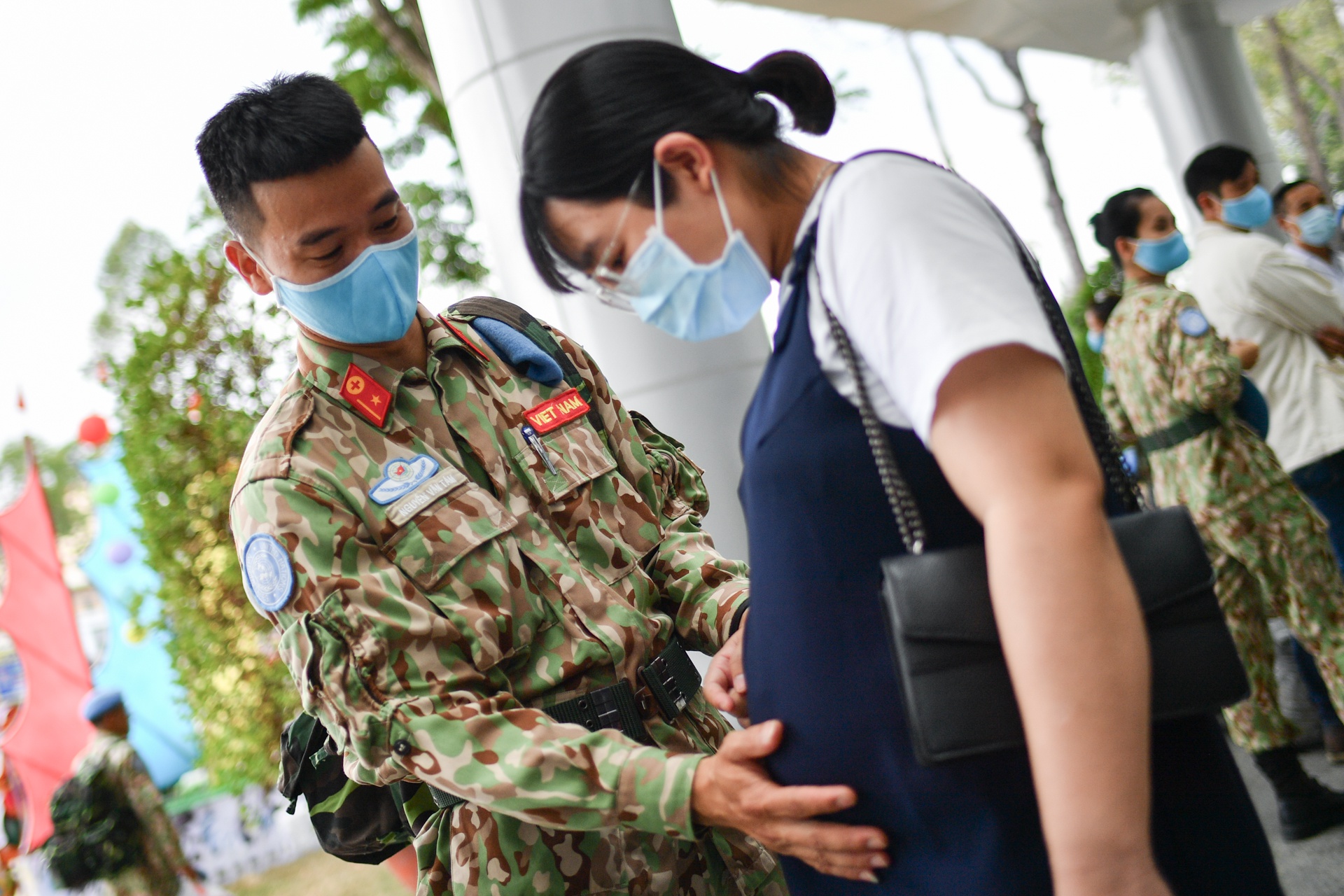 nu quan nhan mu noi xanh tre tuoi anh 32