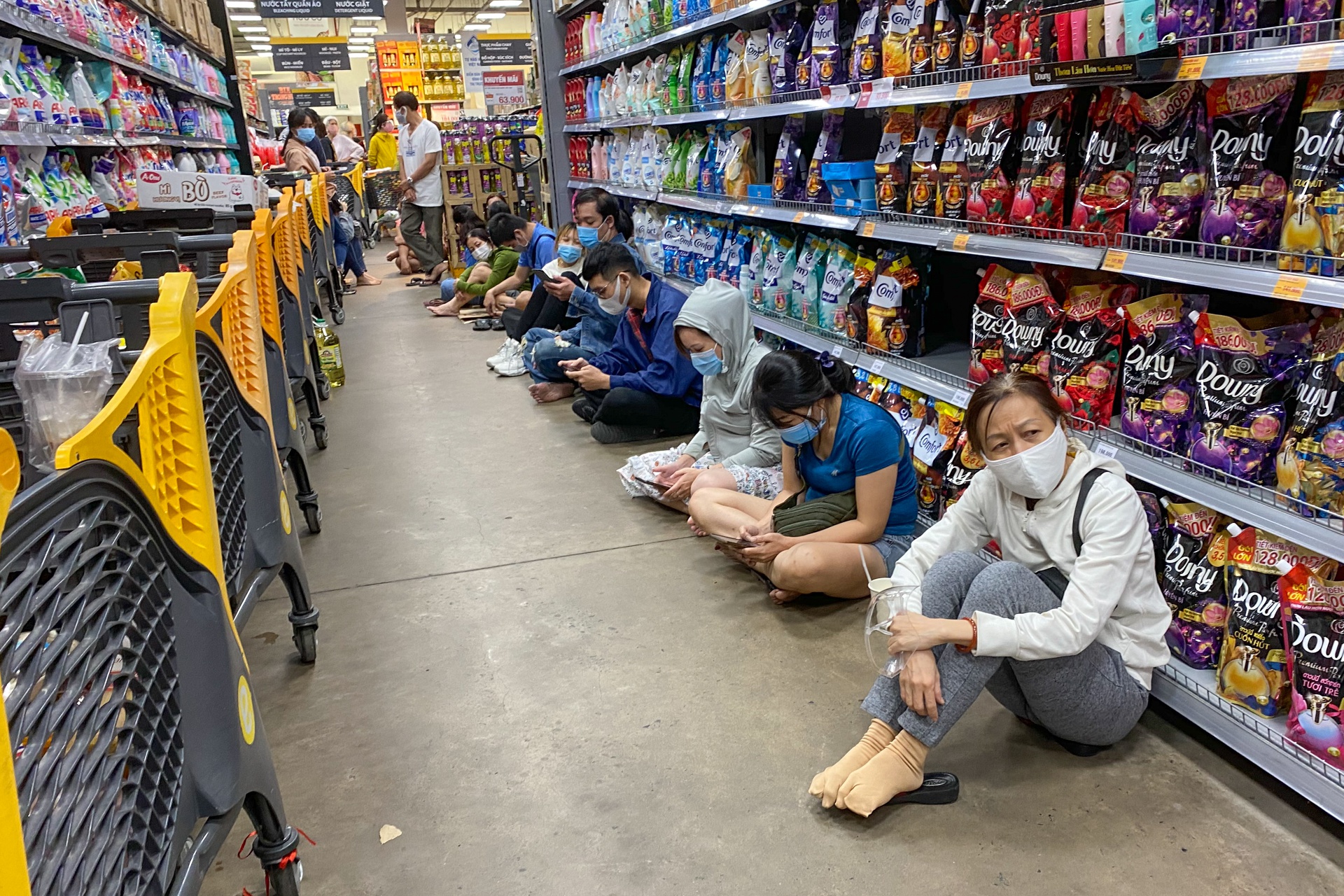 Do xo den sieu thi tai TP.HCM anh 4