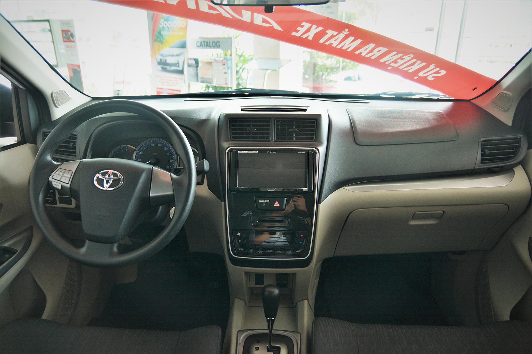 3 mau xe 7 cho gia duoi 600 trieu dong anh 4