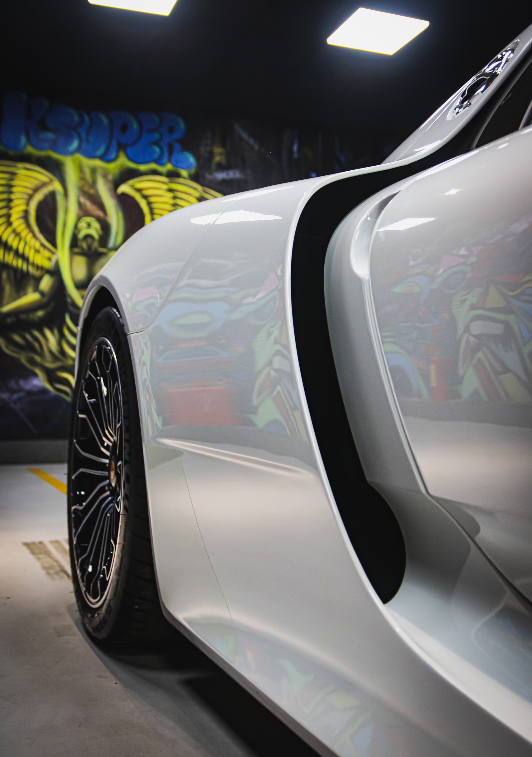 Chi tiet mau xe dat nhat cua Porsche tai Viet Nam anh 12