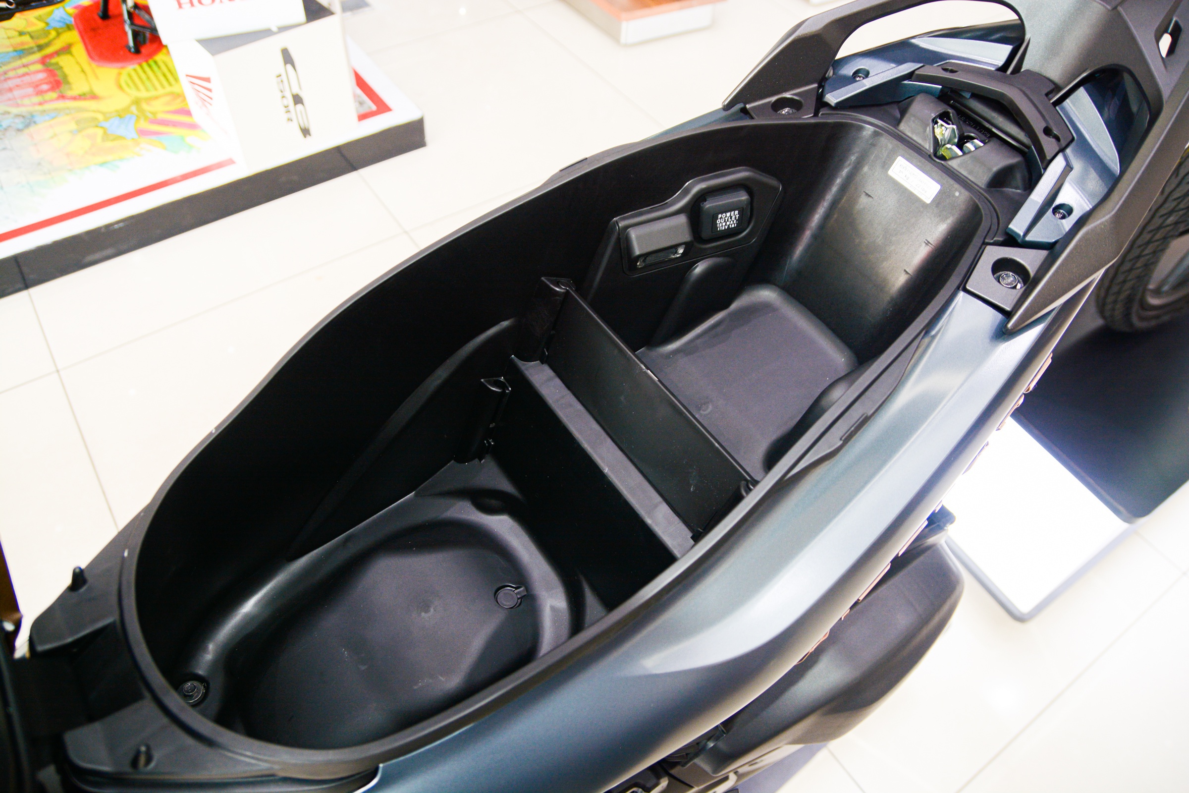 So sanh Honda Air Blade 150 va Yamaha FreeGo S anh 12