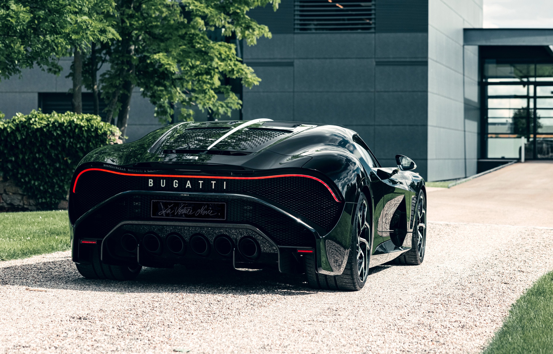 Bugatti La Voiture Noire duoc giao cho khach hang anh 2