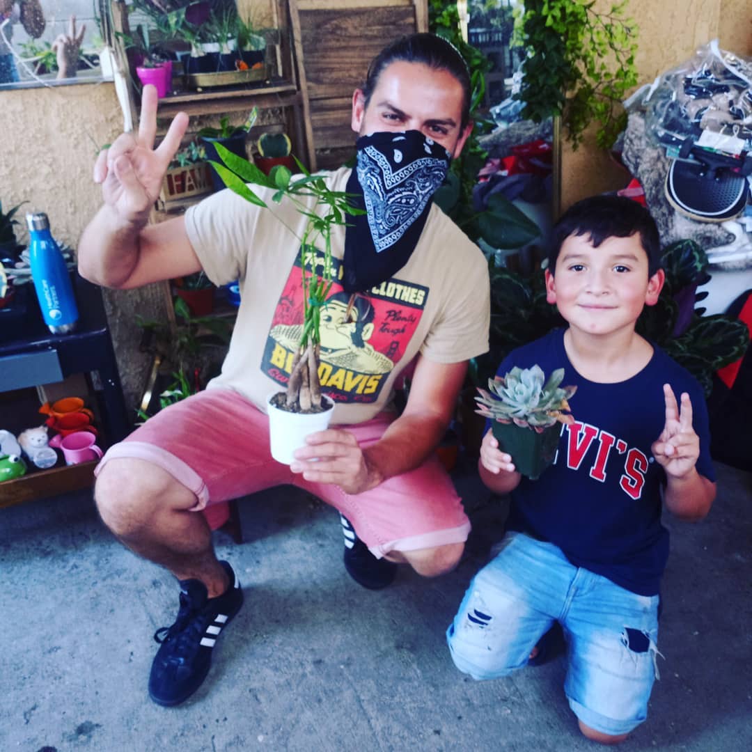 cau be duoc tang tien mua nha anh 1