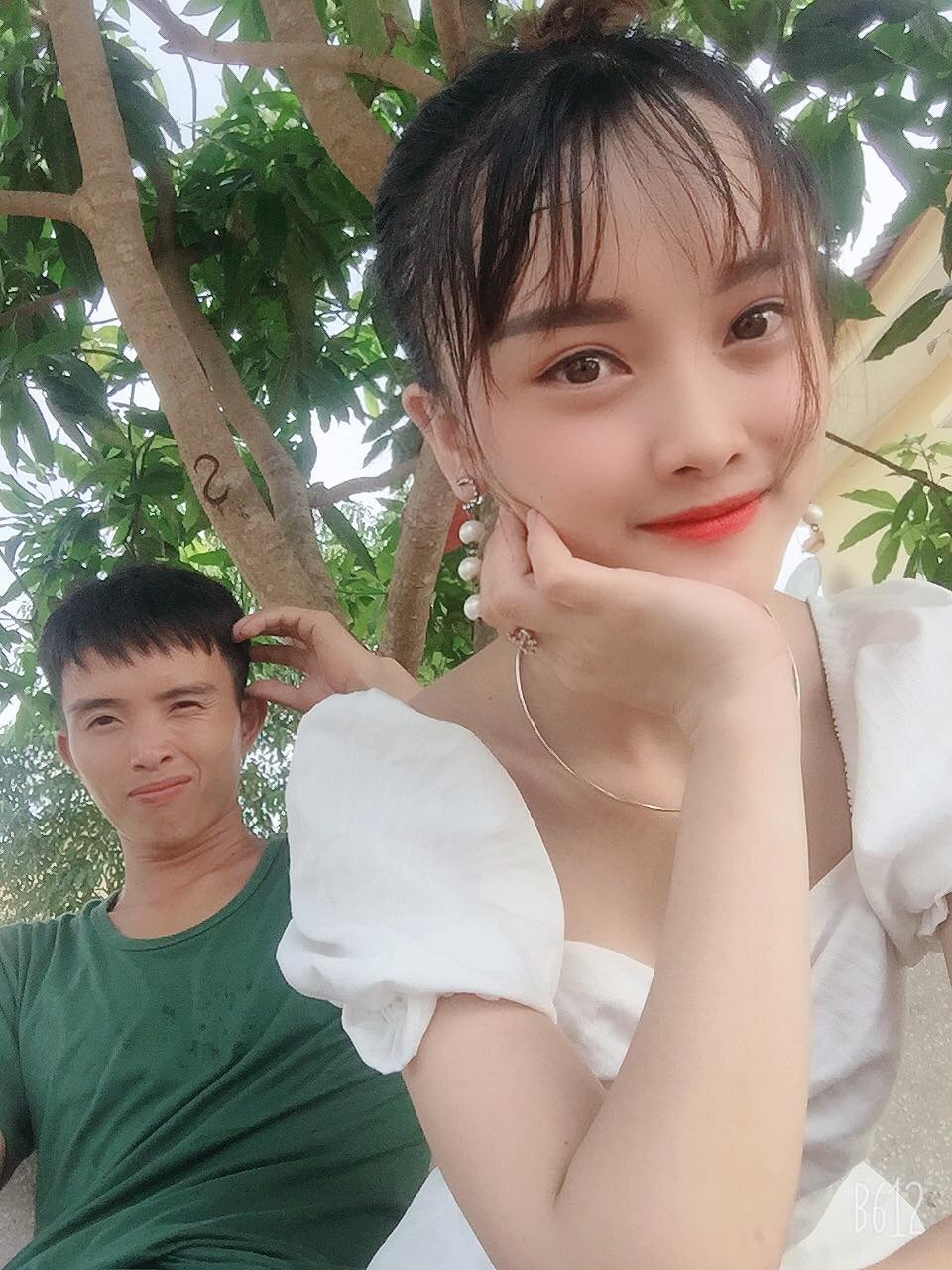 cap doi hon nhau ngay nhap ngu anh 3