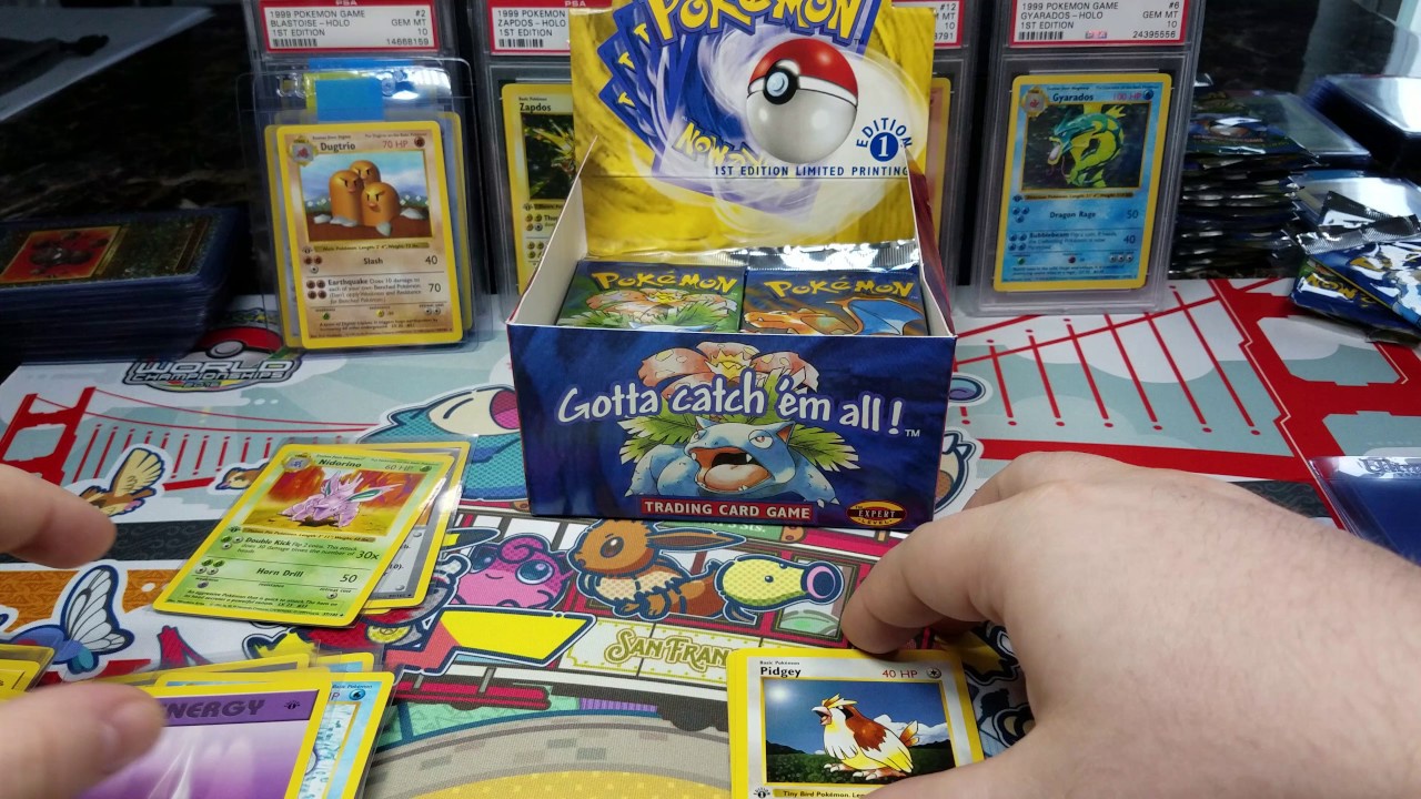 Hop bai Pokemon duoc ban voi gia 360.000 USD anh 1