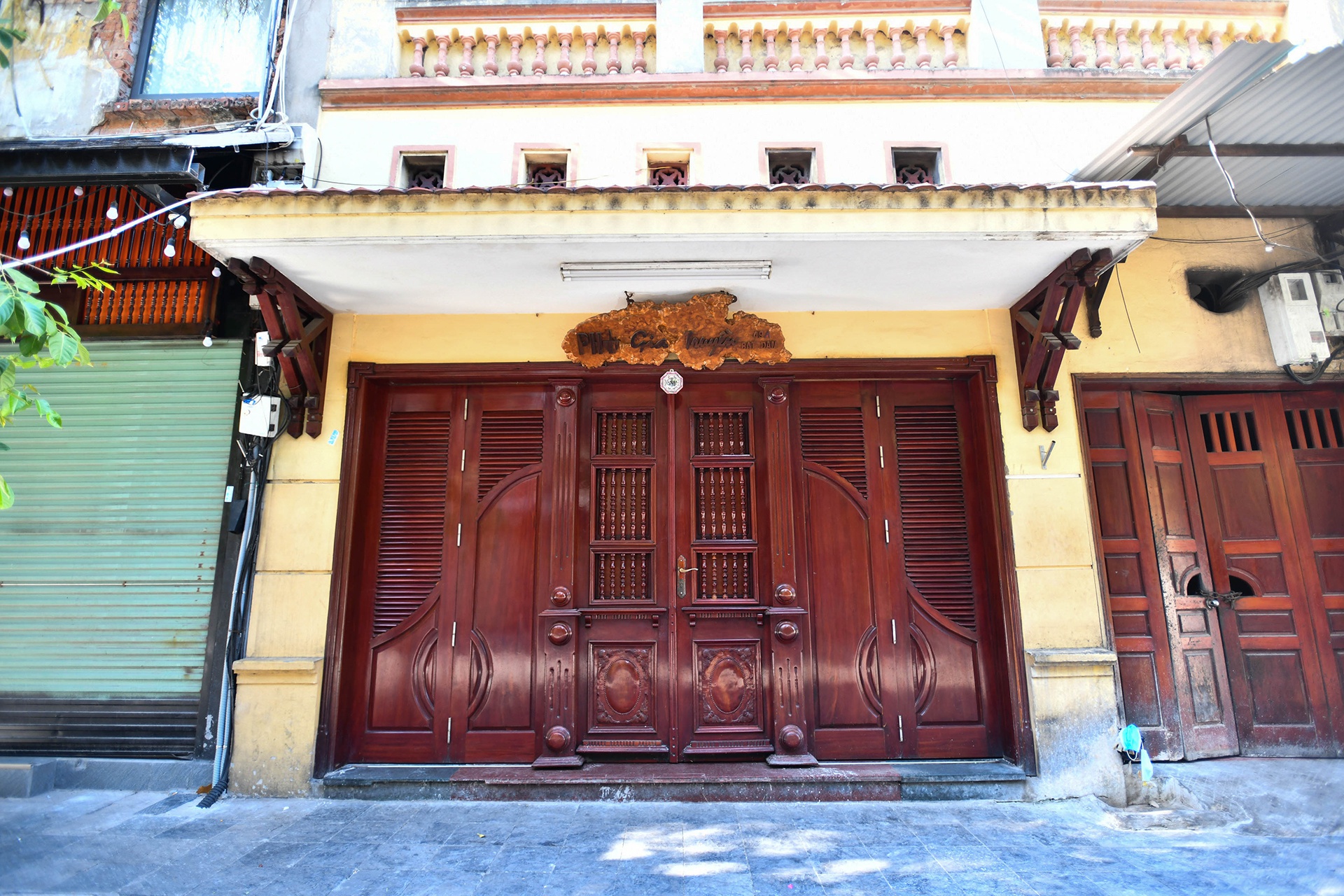 tiem pho noi tieng kinh doanh mua dich anh 1