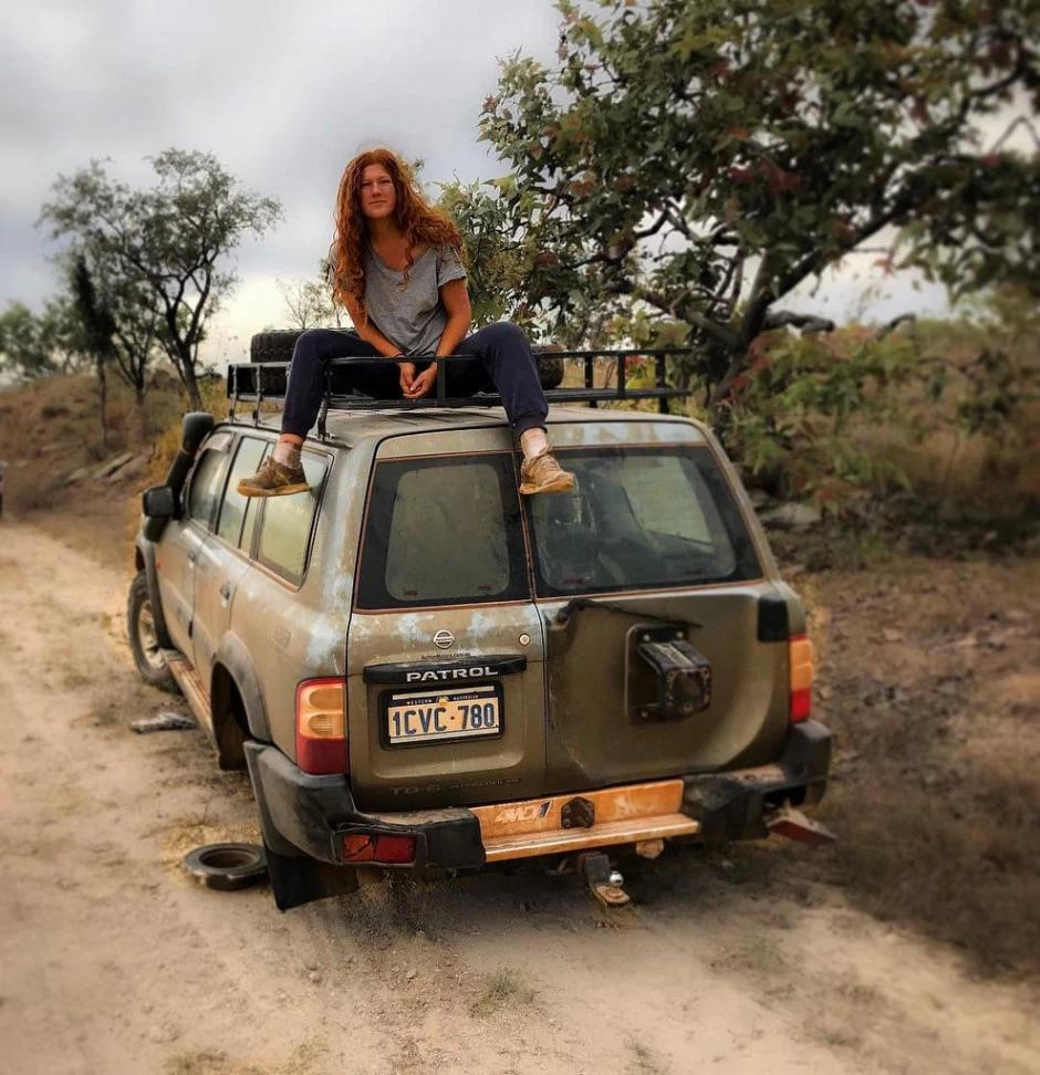 Co gai 23 tuoi bo viec, di khap the gioi voi 11 USD/ngay hinh anh 11