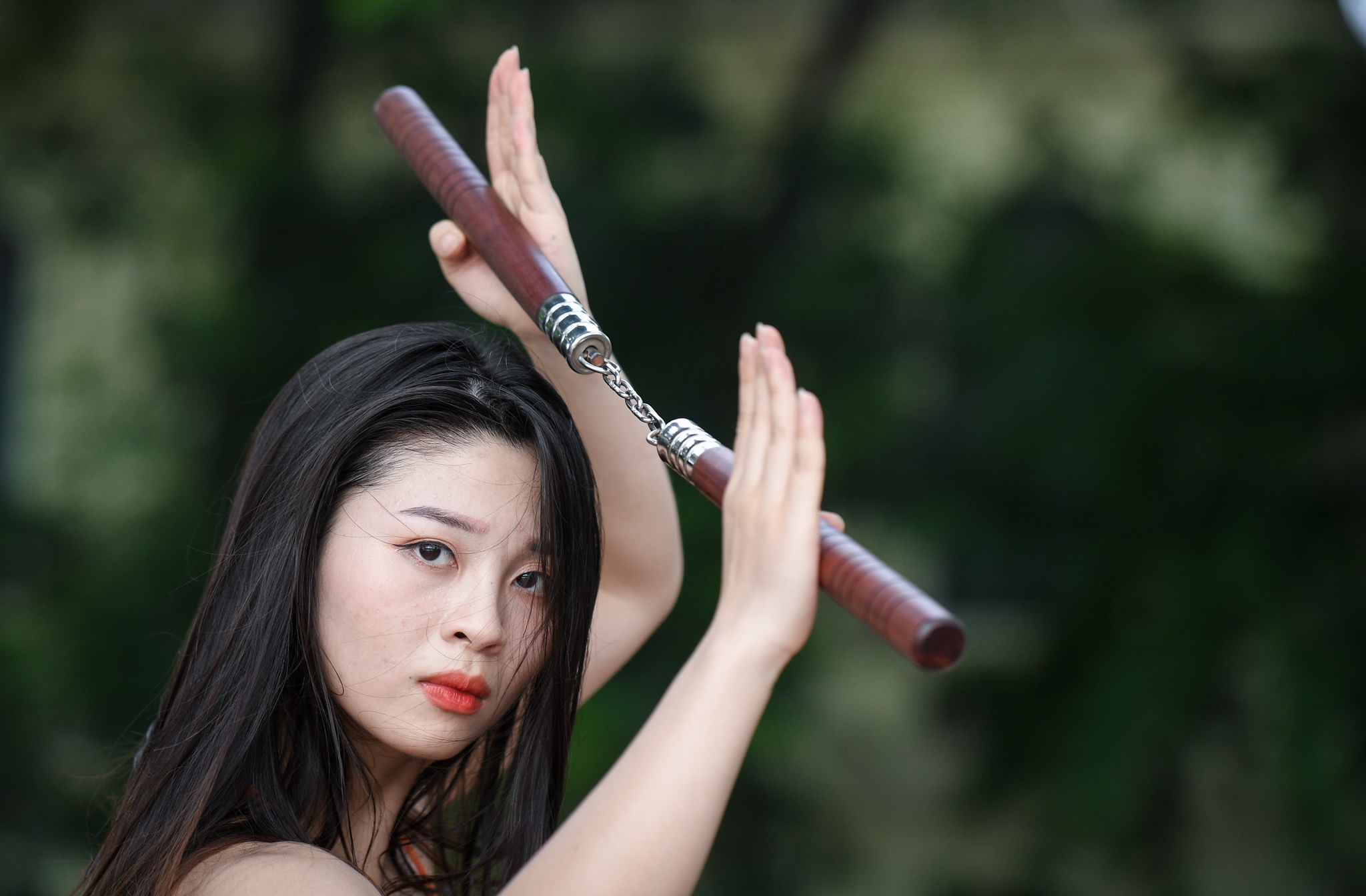 Hot girl mua con so khong ai yeu vi qua manh me hinh anh 2 3_hot_girl_mua_con_zing24.jpg