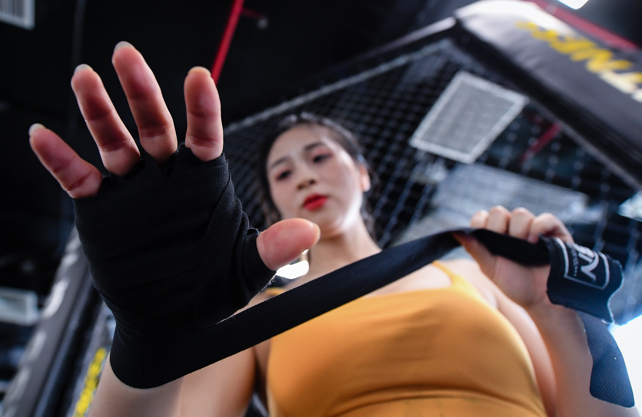 Hot girl mua con so khong ai yeu vi qua manh me hinh anh 11 9_hot_girl_mua_con_zing43.jpg