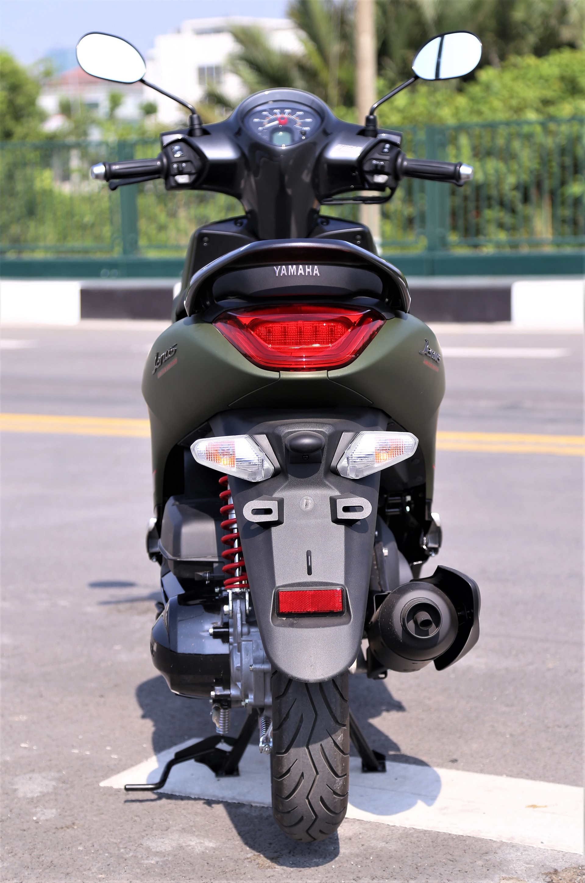 So sanh Honda Scoopy 2021 va Yamaha Janus anh 18