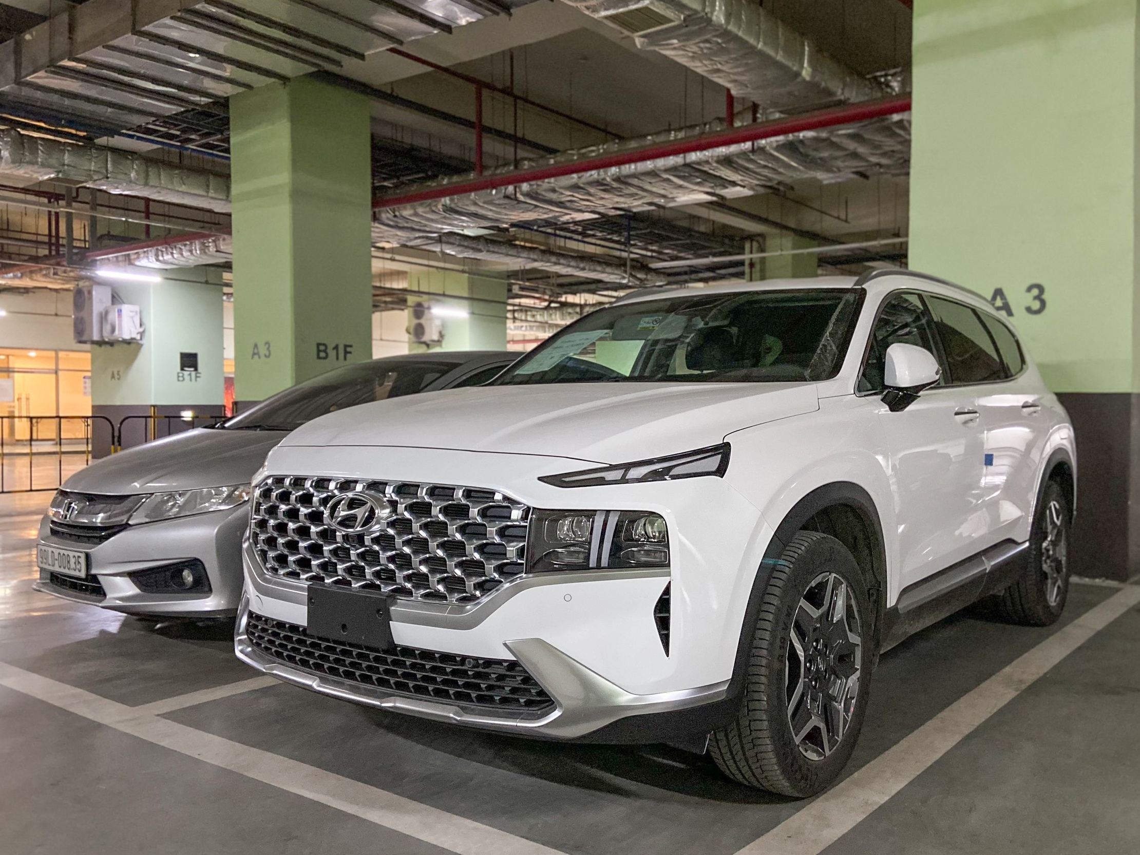 xe da dung tien ty ra mat tai Viet Nam anh 6