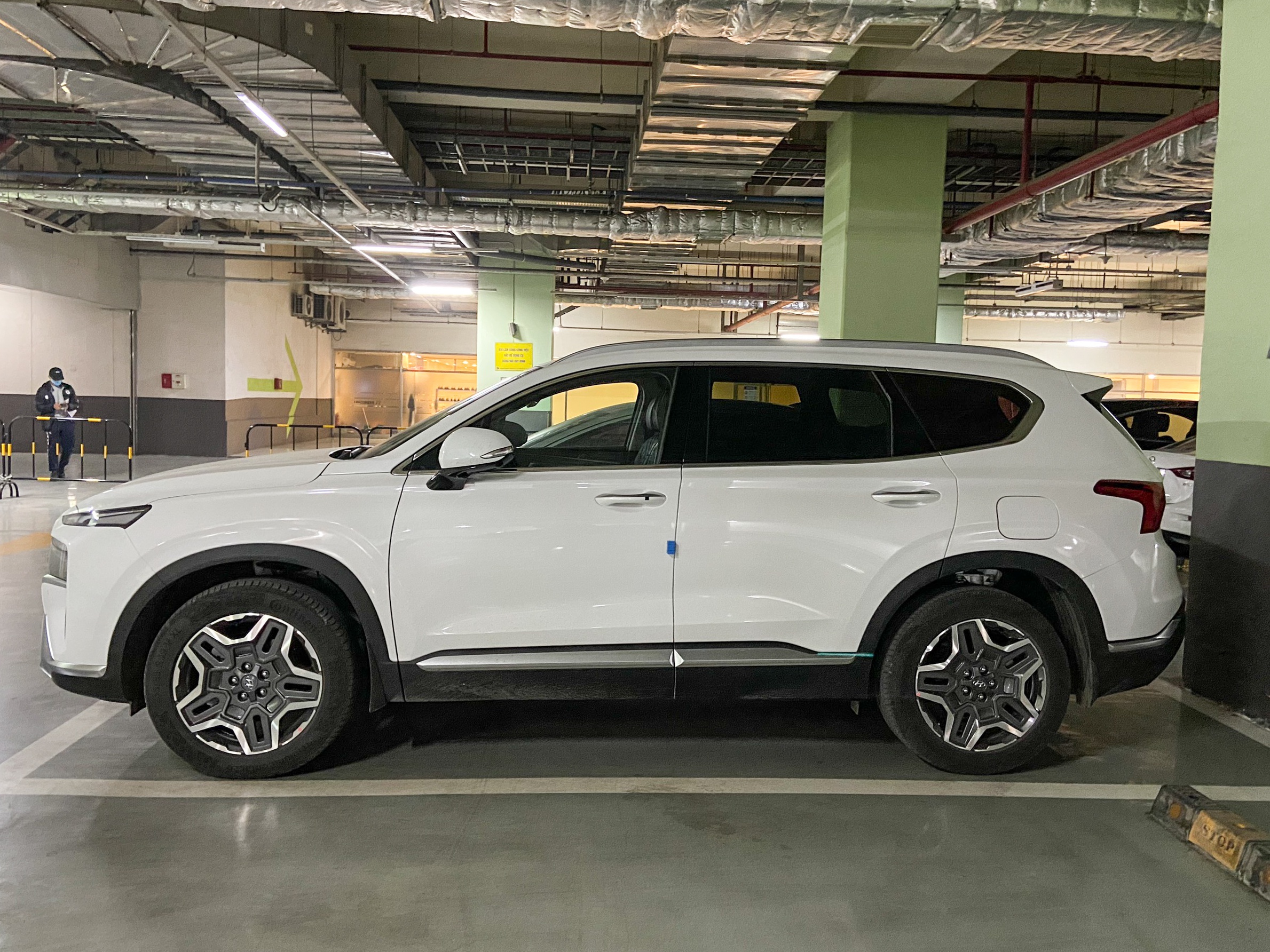 xe da dung tien ty ra mat tai Viet Nam anh 9