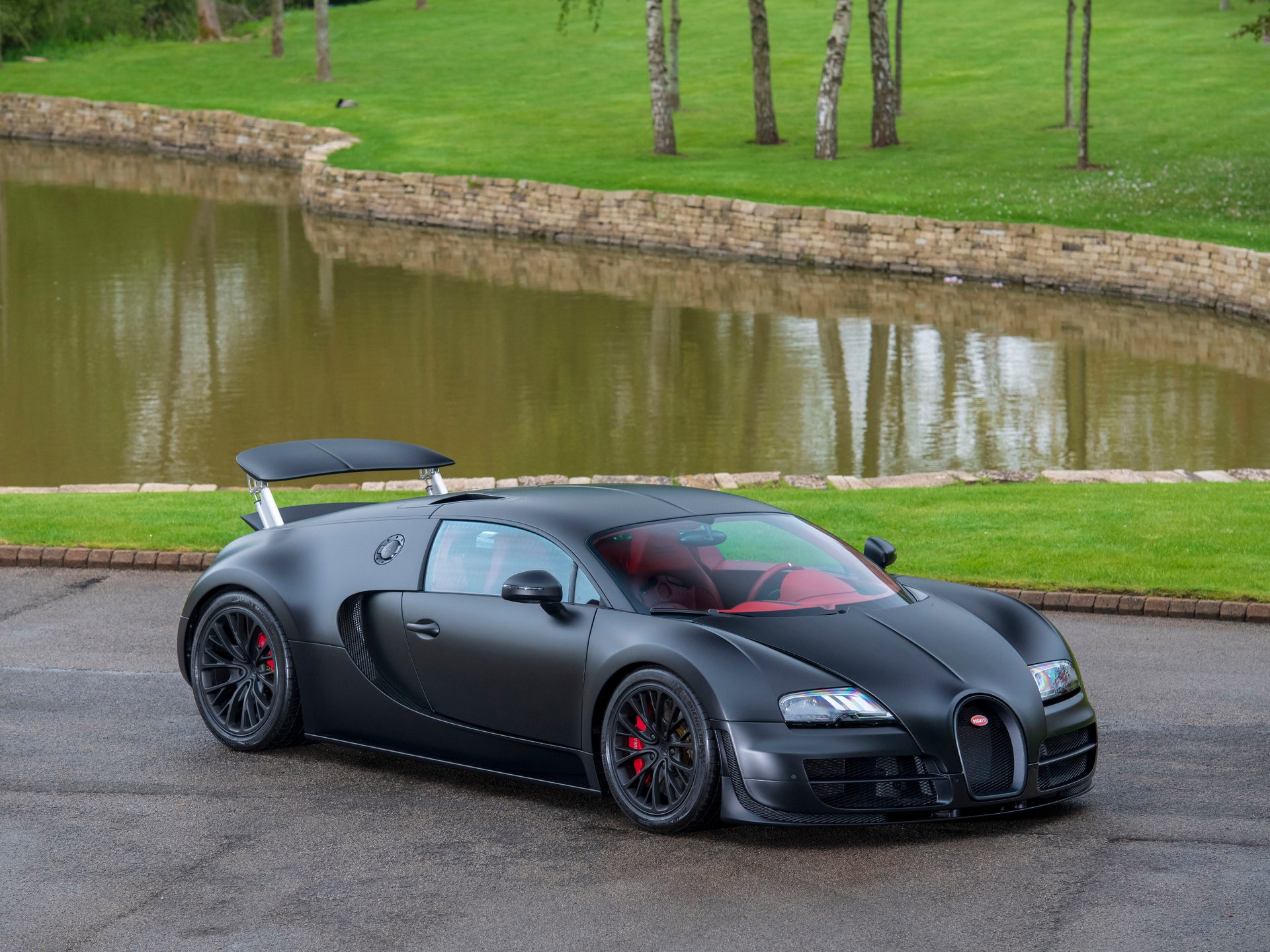 Bugatti Veyron Super Sport cuoi cung duoc rao ban anh 1