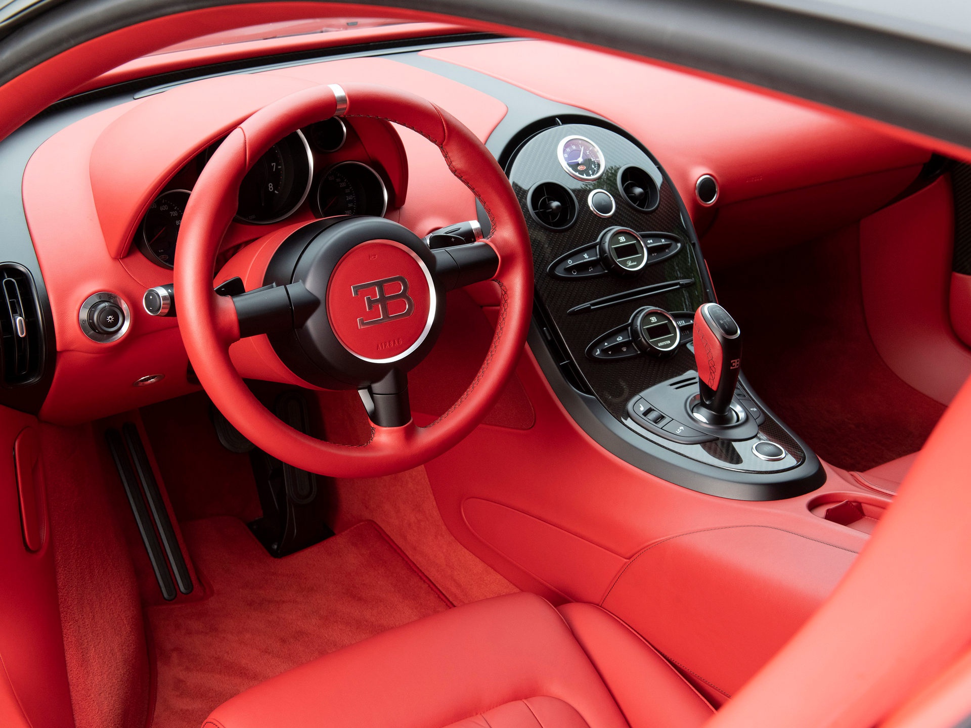 Bugatti Veyron Super Sport cuoi cung duoc rao ban anh 4