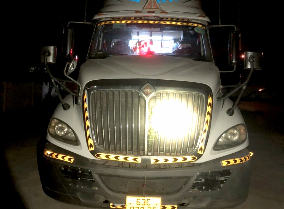 Vu thi the bi xe container keo di 60 km: Ky thuat hinh su vao cuoc anh 2